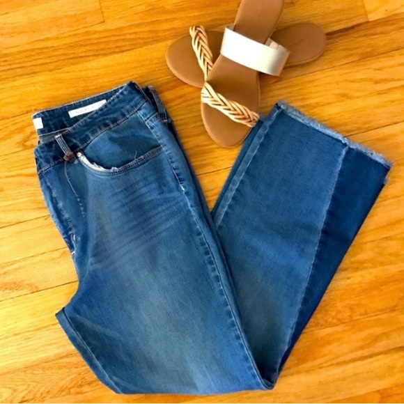 Vintage America Denim Jeans Flare Bottom Wonderland Crop Kick WM SZ 12/31 👖 - Picture 1 of 13